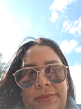 Arena_13's cam snapshot