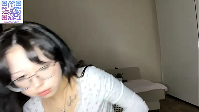 KateGlowee's cam snapshot