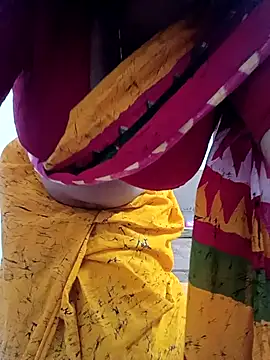 Priya_2222 live sex cam