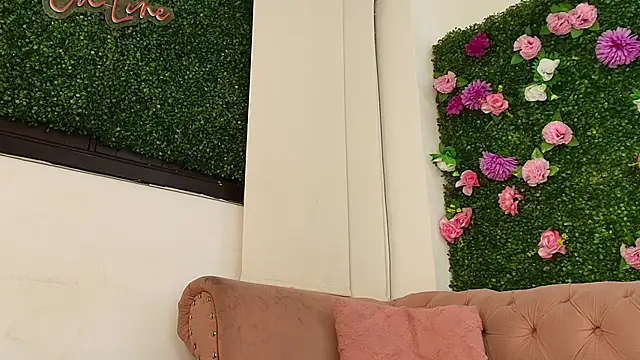 sofia_laverde's cam snapshot