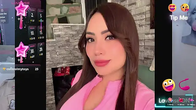 Paulina_627's cam snapshot