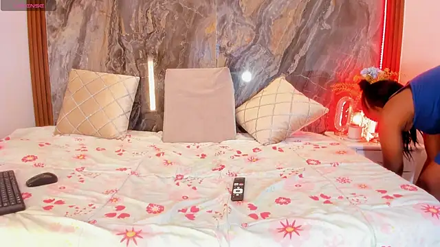 PaolaRuizzx's cam snapshot