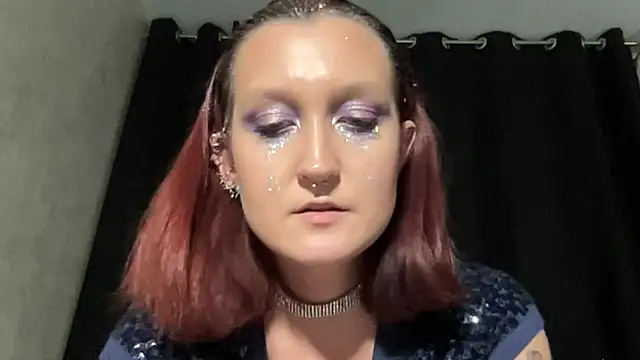 Christie_fox's cam snapshot