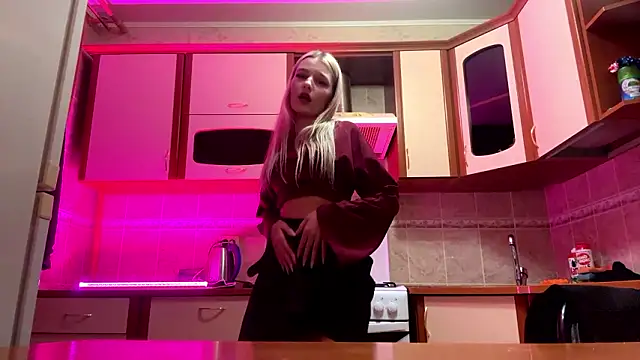 MiaBerlateen's cam snapshot