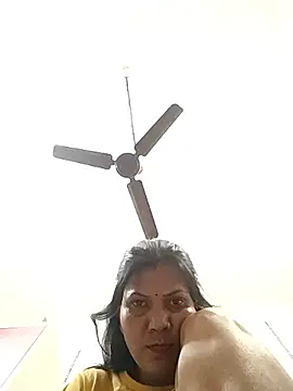 Hot_girl9943's cam snapshot