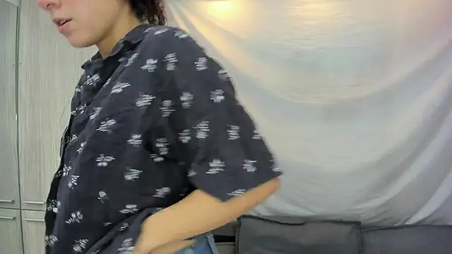 Mhelanny2 live sex cam