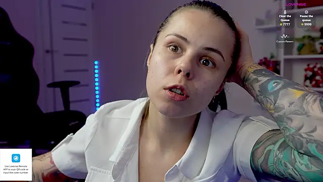 QueenAliceX's cam snapshot