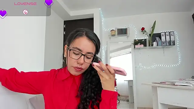 clumsiness_office69's cam snapshot