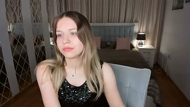 SimaHeaven's cam snapshot