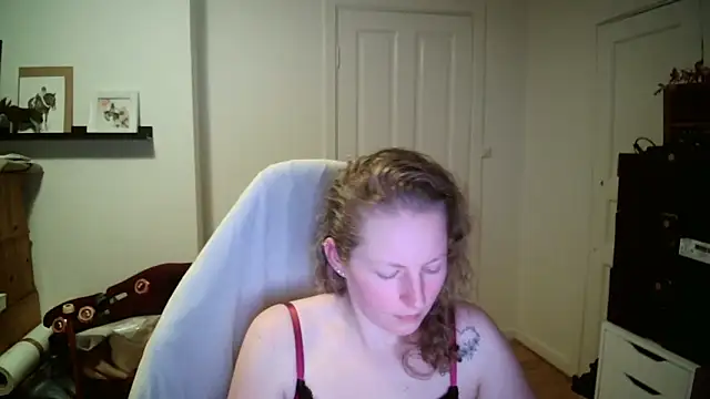 Girlnina-1995's cam snapshot