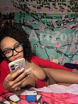 lifeoftt_19xx's cam snapshot