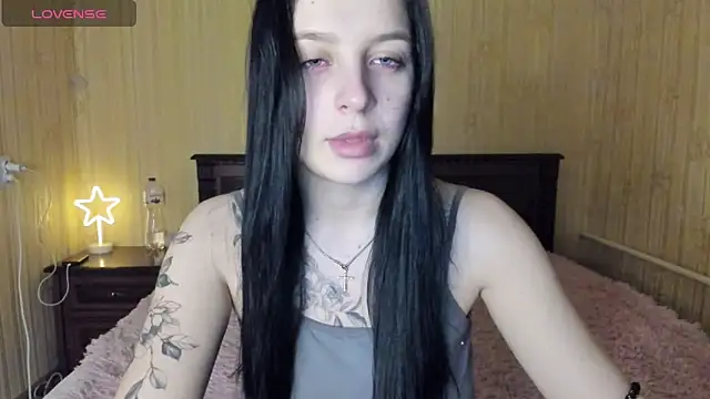 EllyVeil's cam snapshot