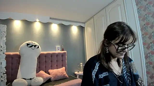 AliceLeet's cam snapshot