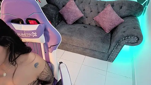 Adie__Brown's cam snapshot