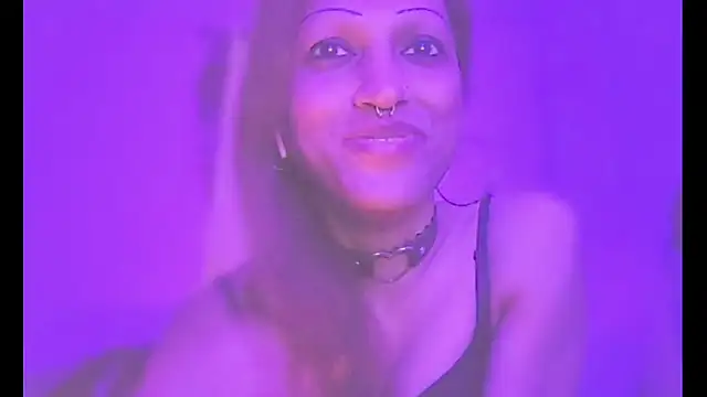 MmmMonikaBabie live sex cam