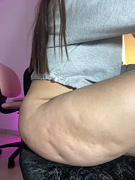 little_tifanny82 live sex cam