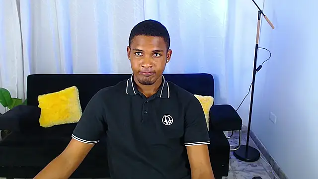 MaxCum18_'s cam snapshot