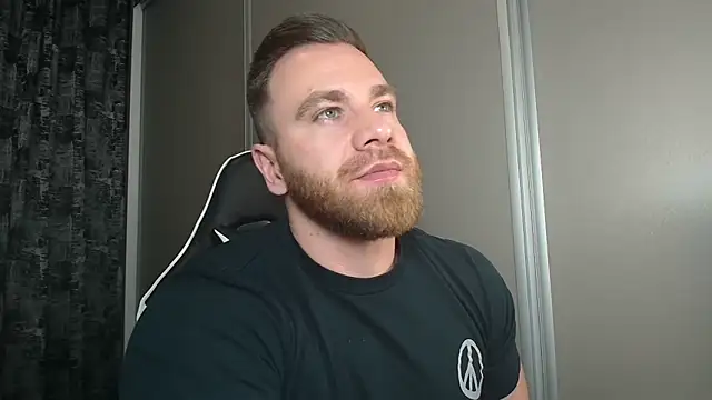 Thori92 live sex cam