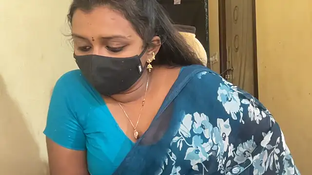 Tanuja-Sexy's cam snapshot