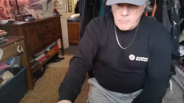 DougGlatt16's cam snapshot