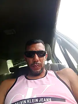 UnreadyChutzpa's cam snapshot