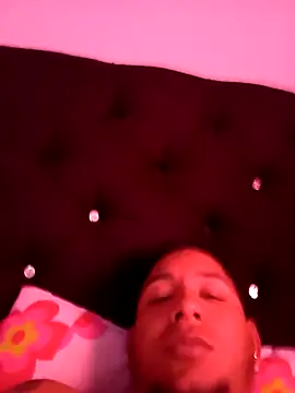 Frencho10's cam snapshot