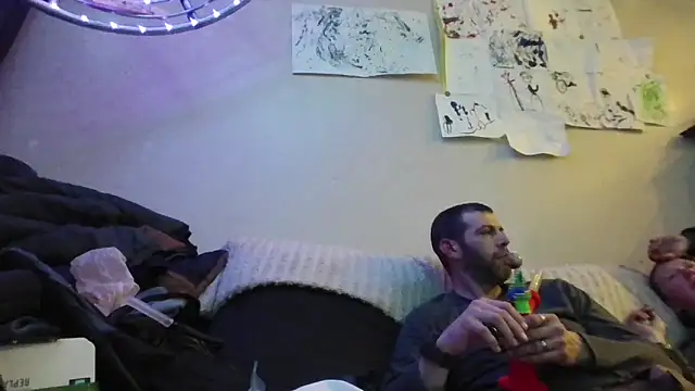 Papers-29's cam snapshot