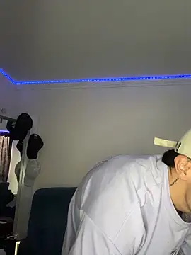 strongboy_ live sex cam