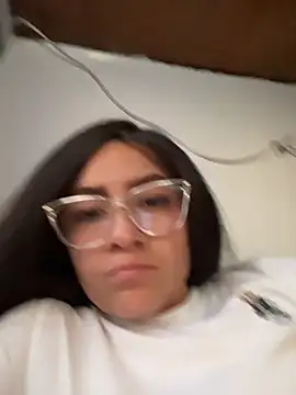 Alyha_Cortes's cam snapshot