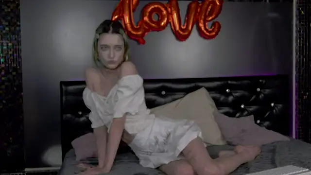 MikaRogers's cam snapshot