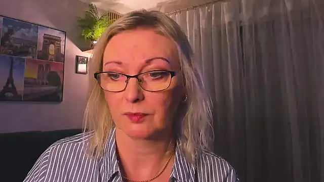 vanessa_chat's cam snapshot