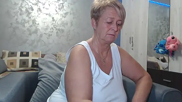 RosesandLillies's cam snapshot