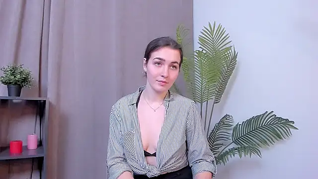 ShalaBethay's cam snapshot