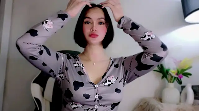 Anna_HollyDoll live sex cam