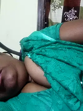 yamini1431 live sex cam