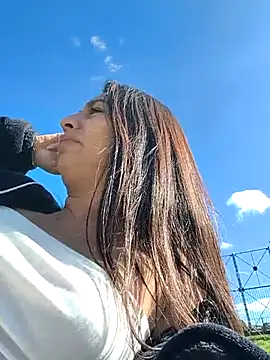 Nat_XxX live sex cam