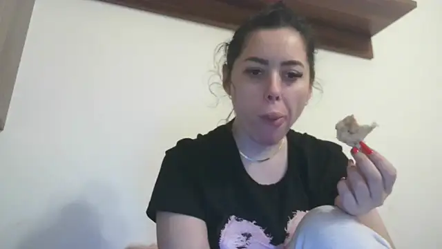 LovelyJulliette's cam snapshot