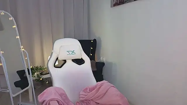 LunarDreamm's cam snapshot