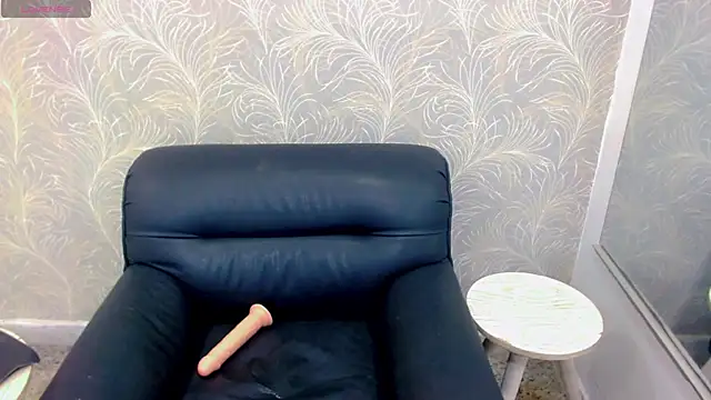 siena_miller28's cam snapshot