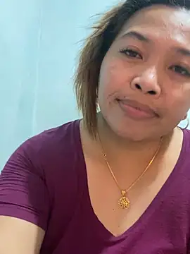 Pinaydreamer18 live sex cam