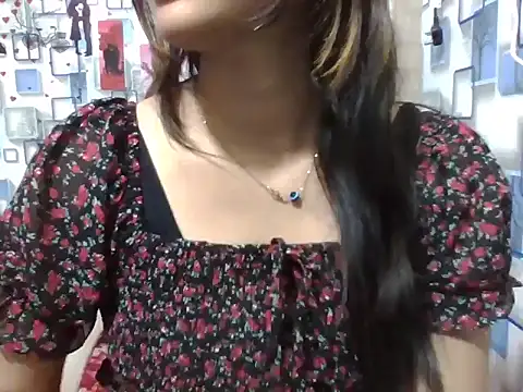 supriya_ax's cam snapshot