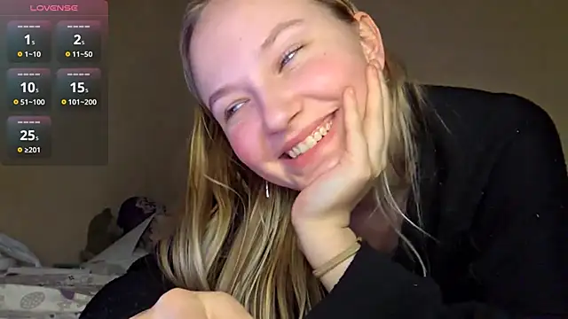 KarinRobertson live sex cam