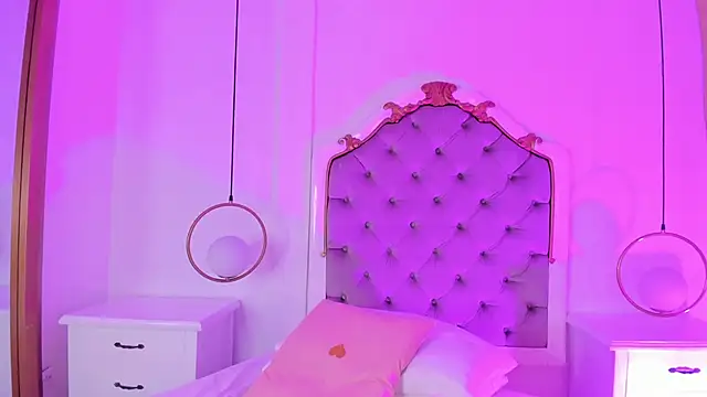 rebeca_watsson's cam snapshot