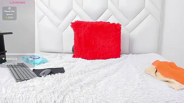 Mature_Skinny live sex cam