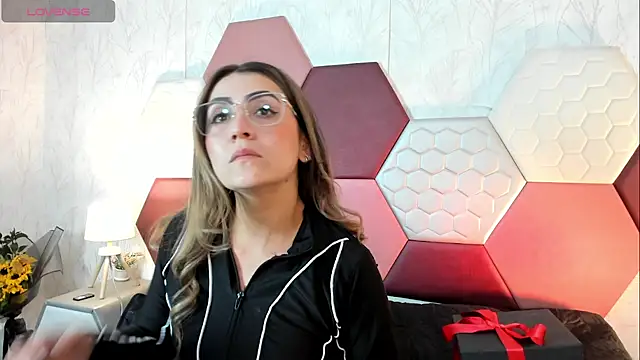 AriaRous's cam snapshot