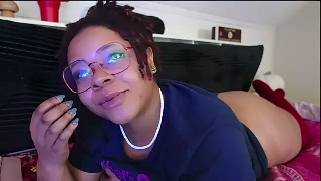 -khayaparker's cam snapshot