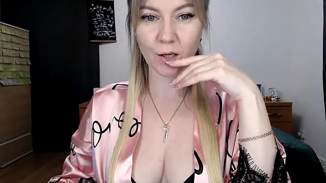 ParadiseAlina live sex cam