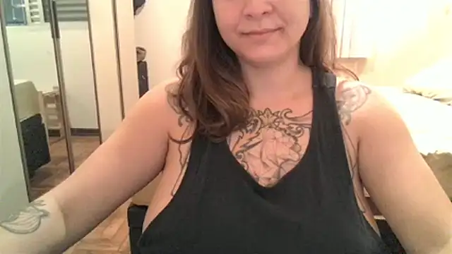 xxxluana live sex cam