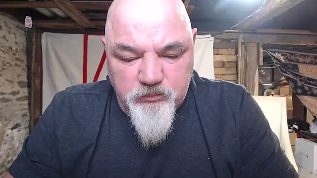 Newfiesausage1972 live sex cam