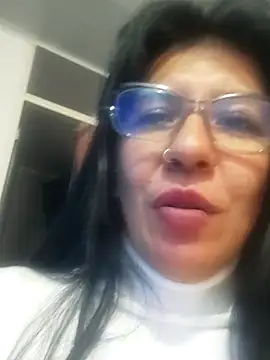 aisha_latina live sex cam